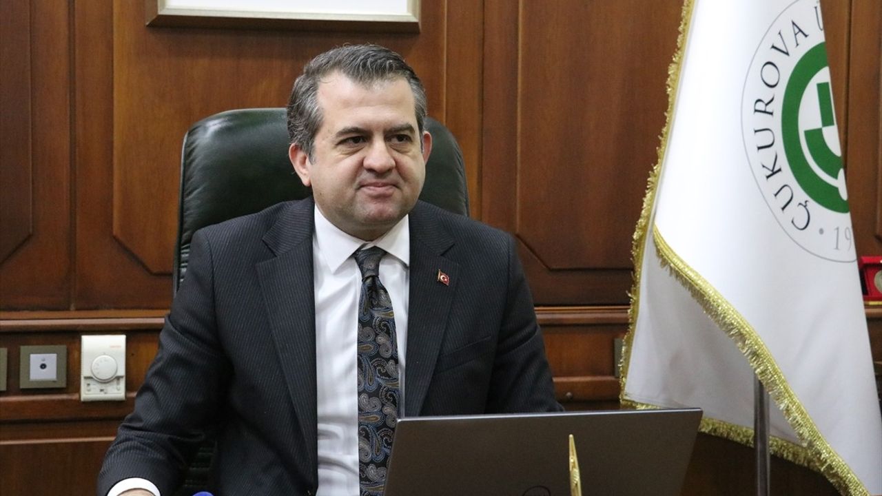 Çukurova Üniversitesi Rektörü Beriş, Yılın Kareleri Oylamasında
