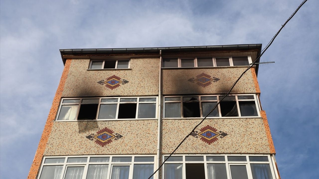 Denizli'de Yangın Faciası: Suriyeli Anne Hayatını Kaybetti