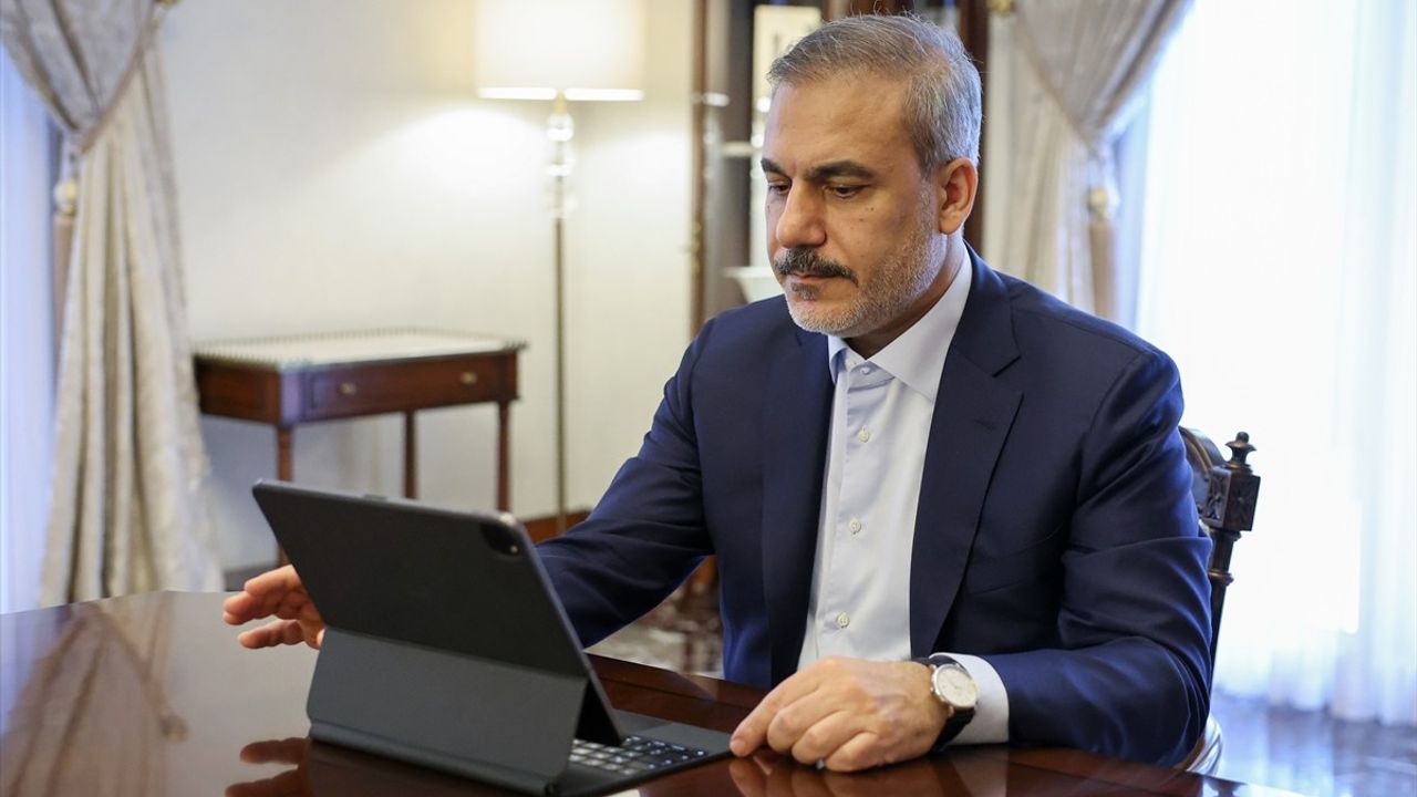 Dışişleri Bakanı Hakan Fidan, AA'nın Yılın Kareleri Oylamasında