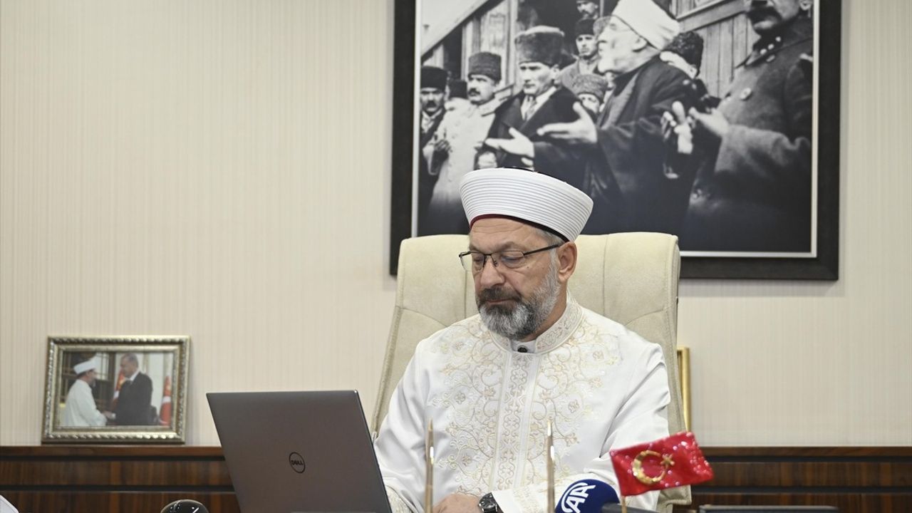 Diyanet İşleri Başkanı Ali Erbaş, AA'nın Yılın Kareleri Oylamasında
