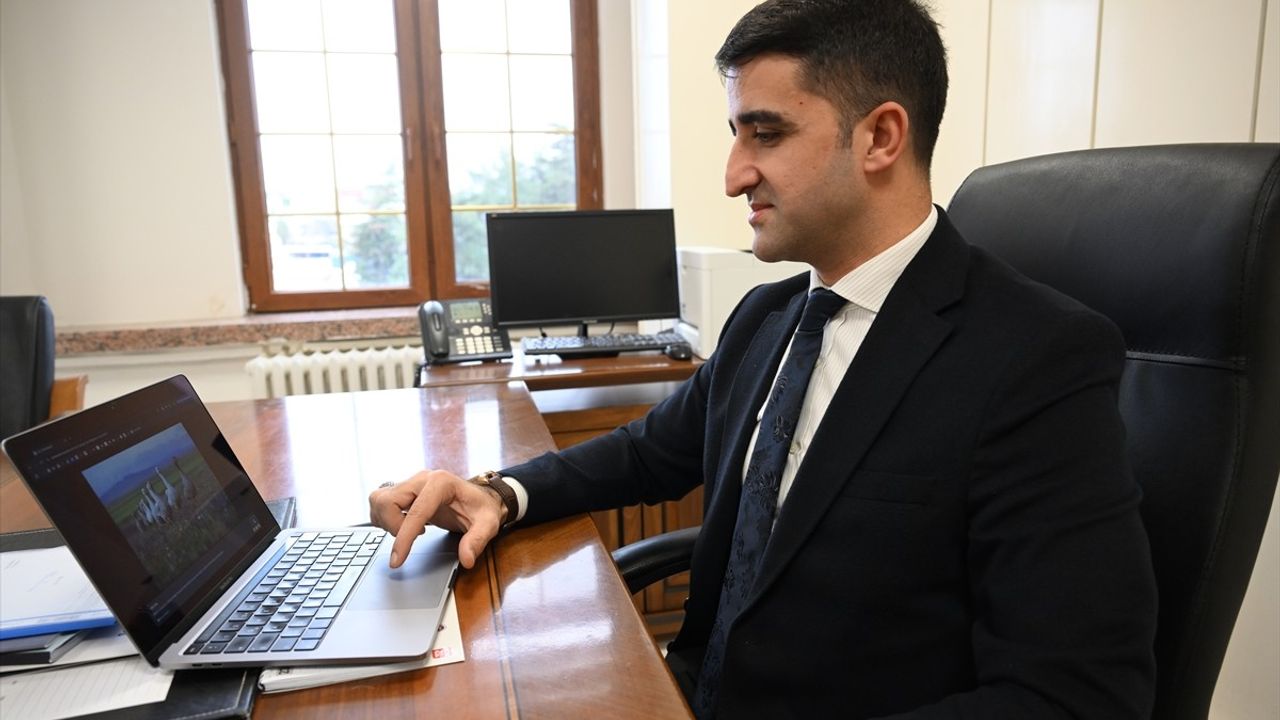 Edirne Vali Yardımcıları Anadolu Ajansı'nın Oylamasında