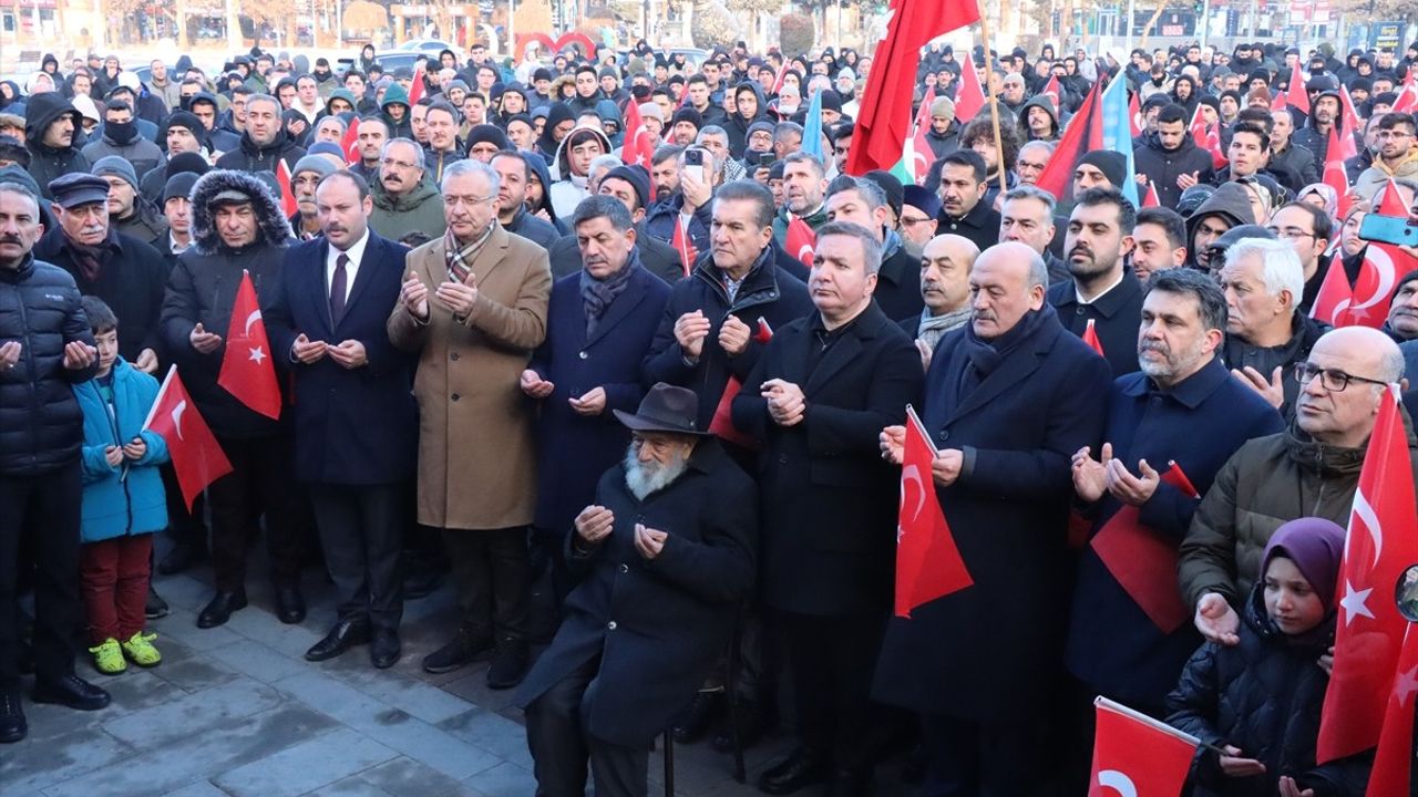 Erzincan'da Gazze İçin Destek Yürüyüşü