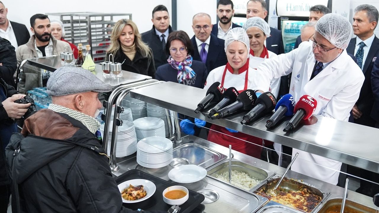 Esenyurt'ta Yeni Kent Lokantası Açılışı