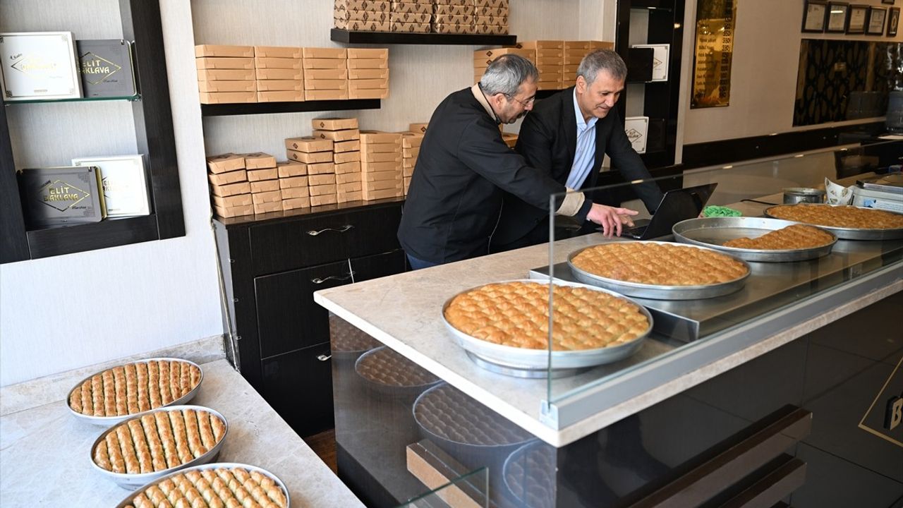 Gaziantep Baklavacıları Yılın Kareleri Oylamasında