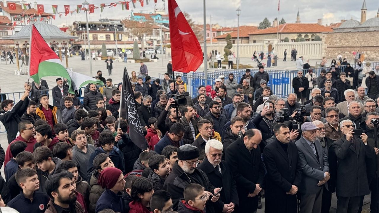 Gazze'deki Ateşkes Anlaşması Konya'da Coşkuyla Kutlandı