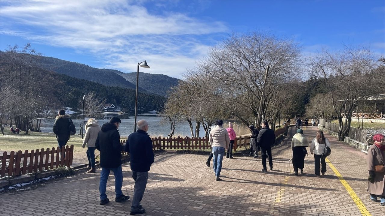 Gölcük Tabiat Parkı'nda Yarıyıl Tatili Yoğunluğu