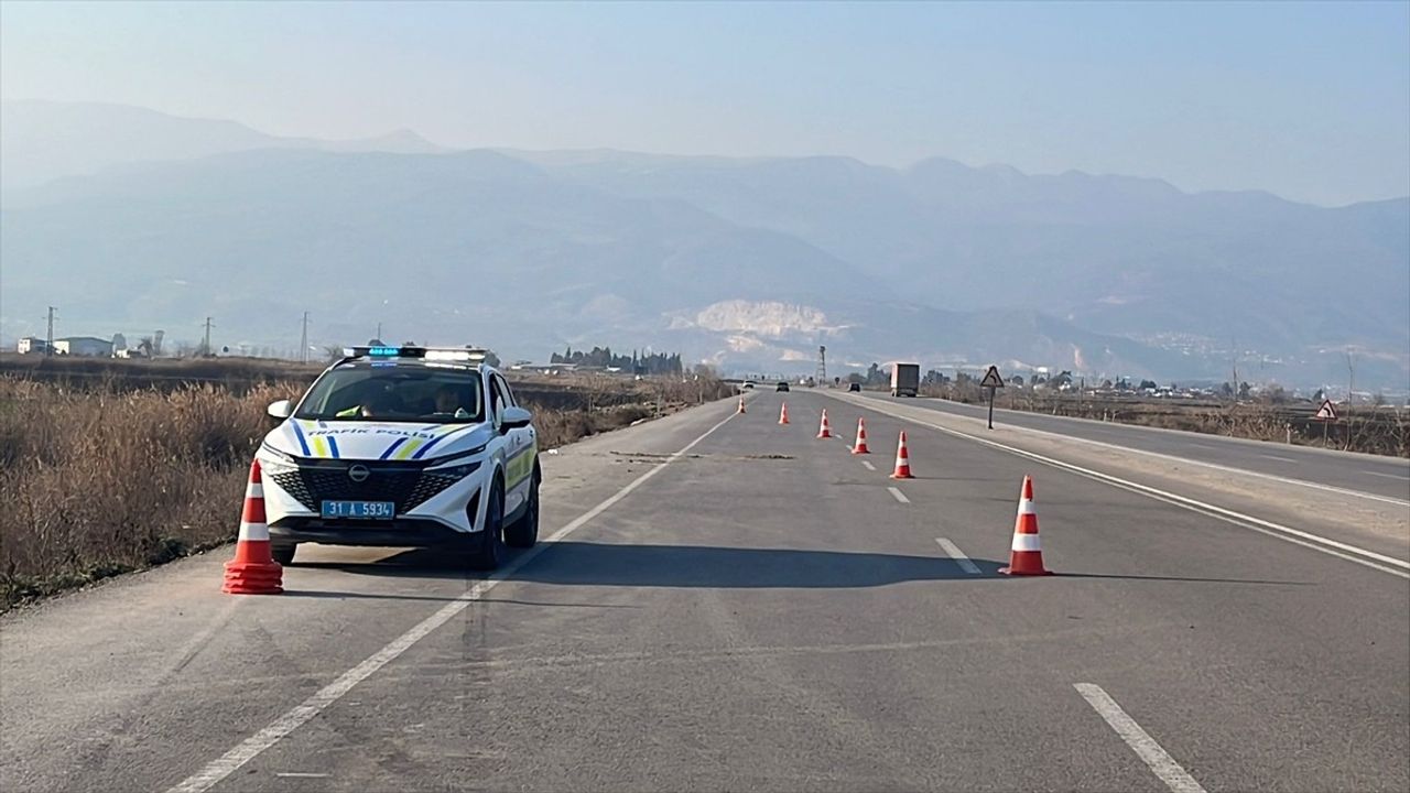 Hatay'da Trafik Kazası: 1 Ölü, 8 Yaralı