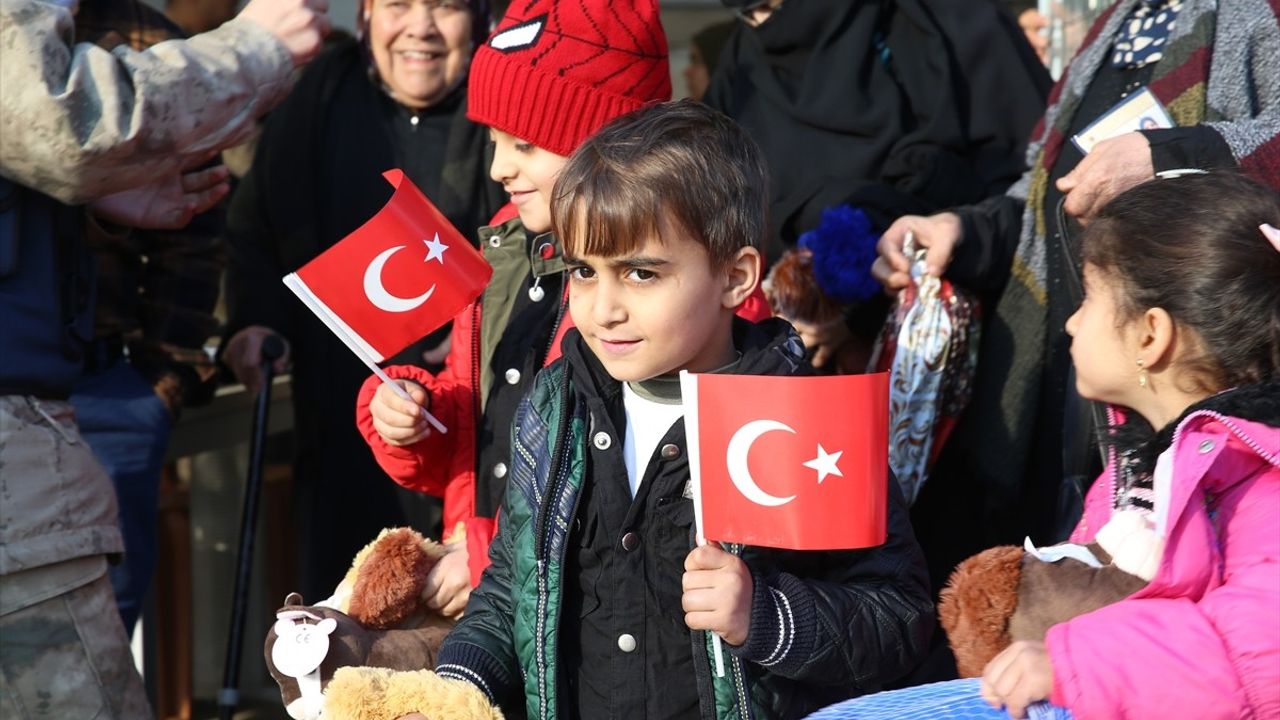 Hatay'daki Sınır Kapılarından Suriyelilerin Dönüş Süreci Devam Ediyor