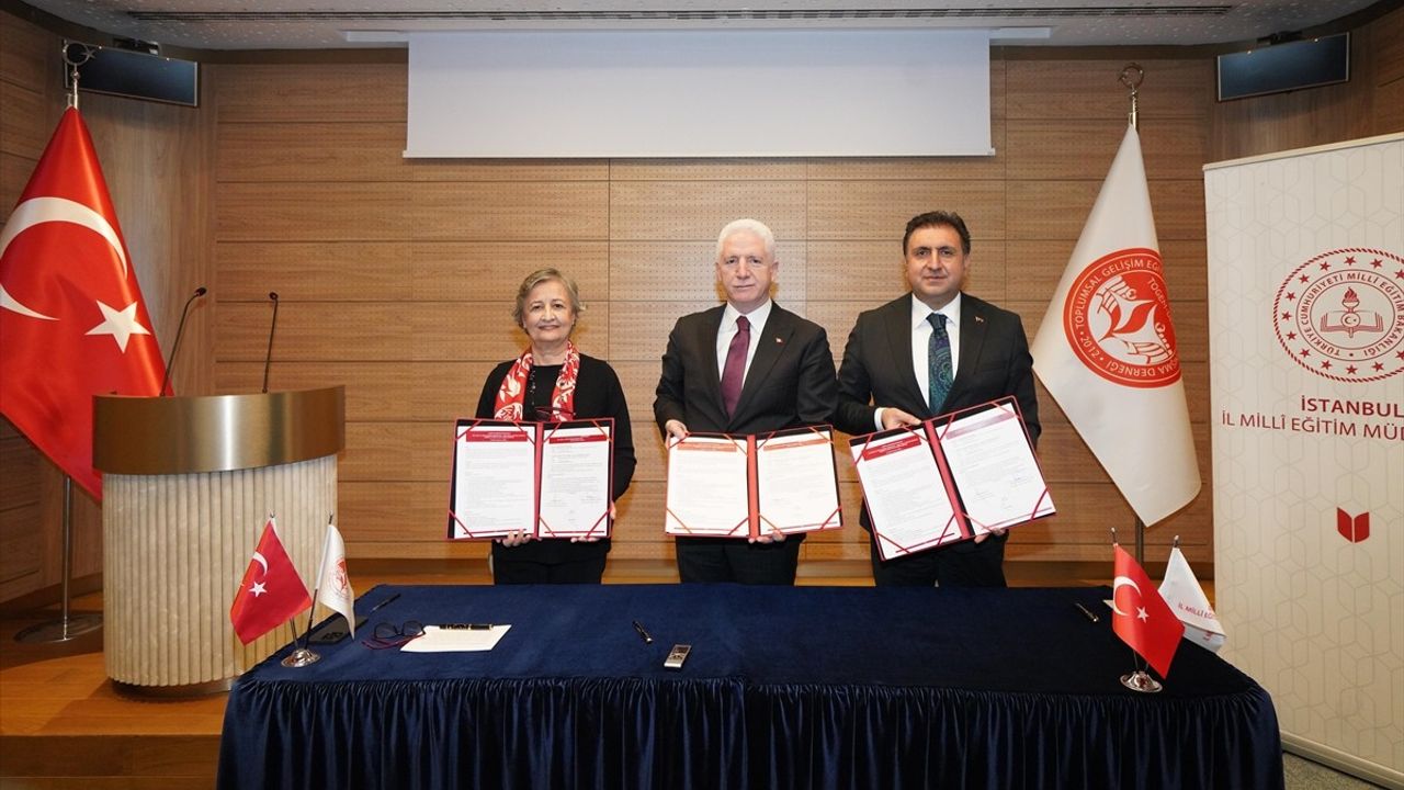 İstanbul'da Eğitimde İş Birliği Protokolü İmzalandı