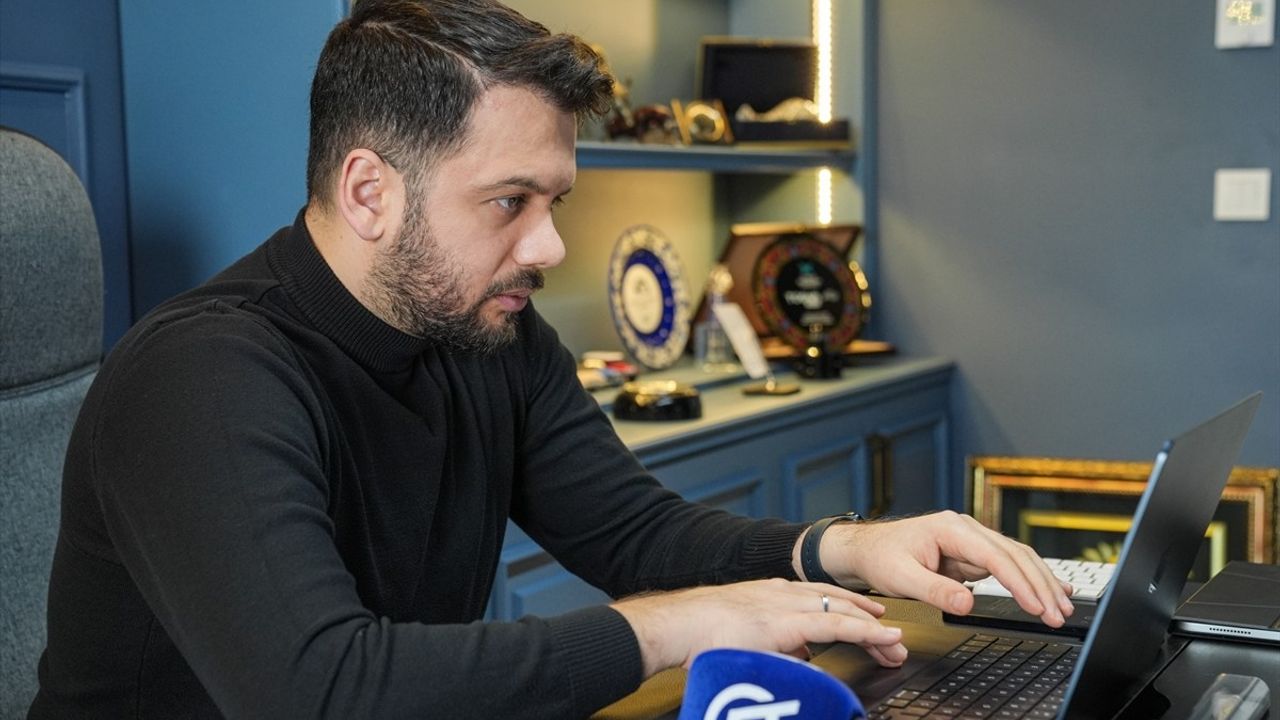 İstanbul'daki İnternet Medyası Temsilcileri Anadolu Ajansı'nın 'Yılın Kareleri' Oylamasında