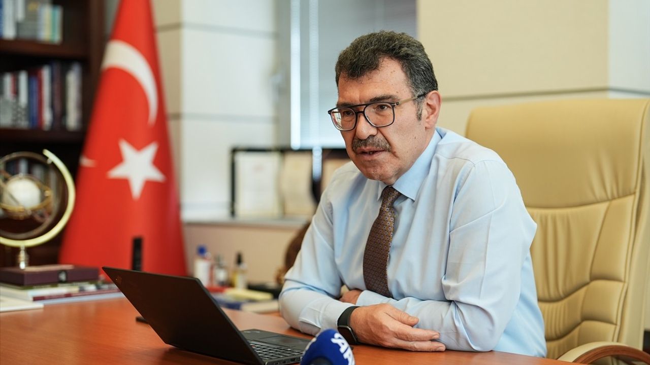 İstanbul'daki Rektörler Anadolu Ajansı'nın Fotoğraf Oylamasına Katıldı