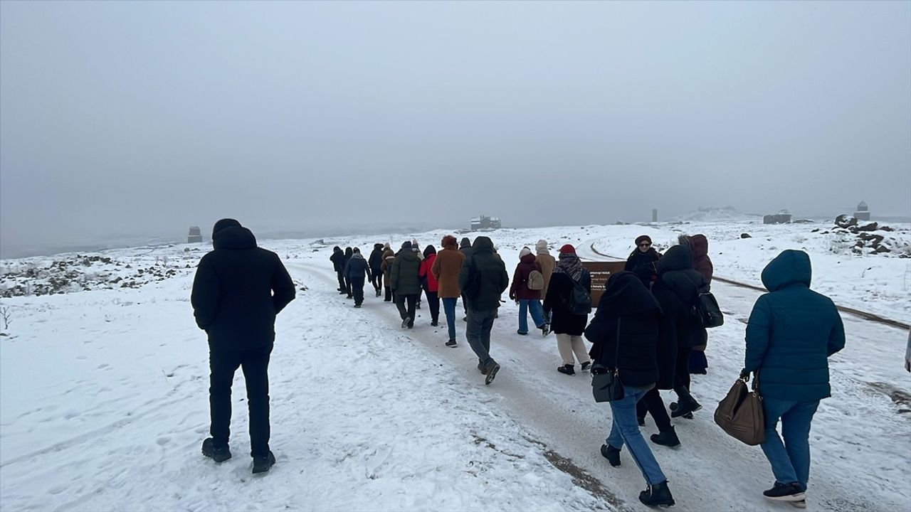 Karla Kaplı Ani Ören Yeri Kış Ziyaretçilerini Bekliyor