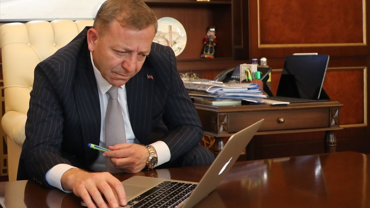 Kars Valisi Ziya Polat, AA'nın Yılın Kareleri Oylamasında
