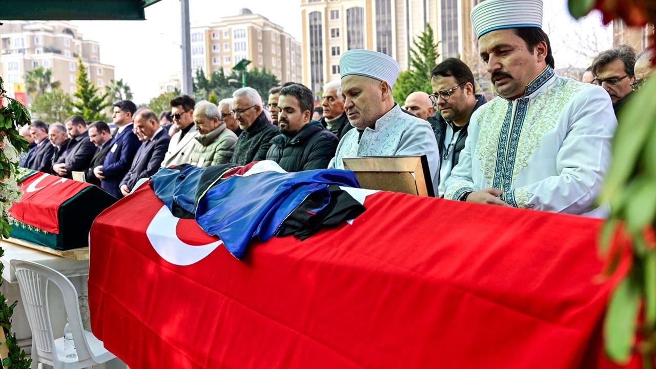 Kartalkaya'daki Otel Yangınında Hayatını Kaybedenler İçin Cenaze Töreni