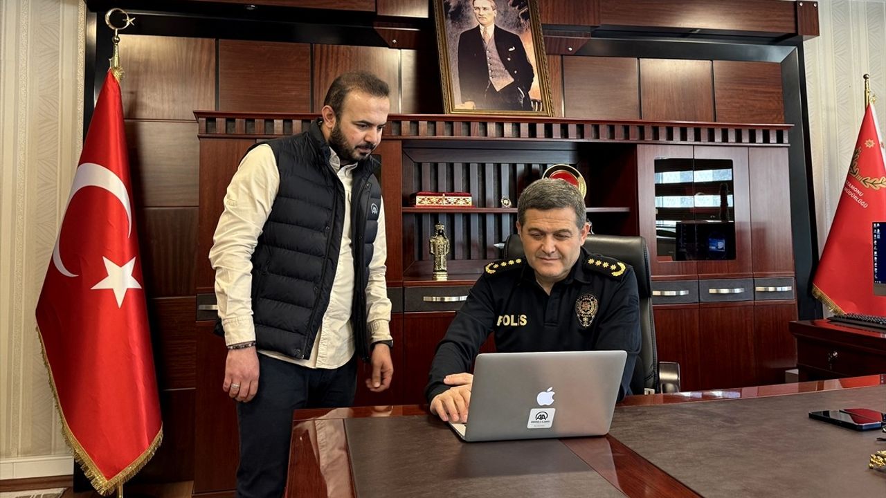 Kastamonu Emniyet Müdürü Ay, Yılın Kareleri Oylamasına Destek Verdi