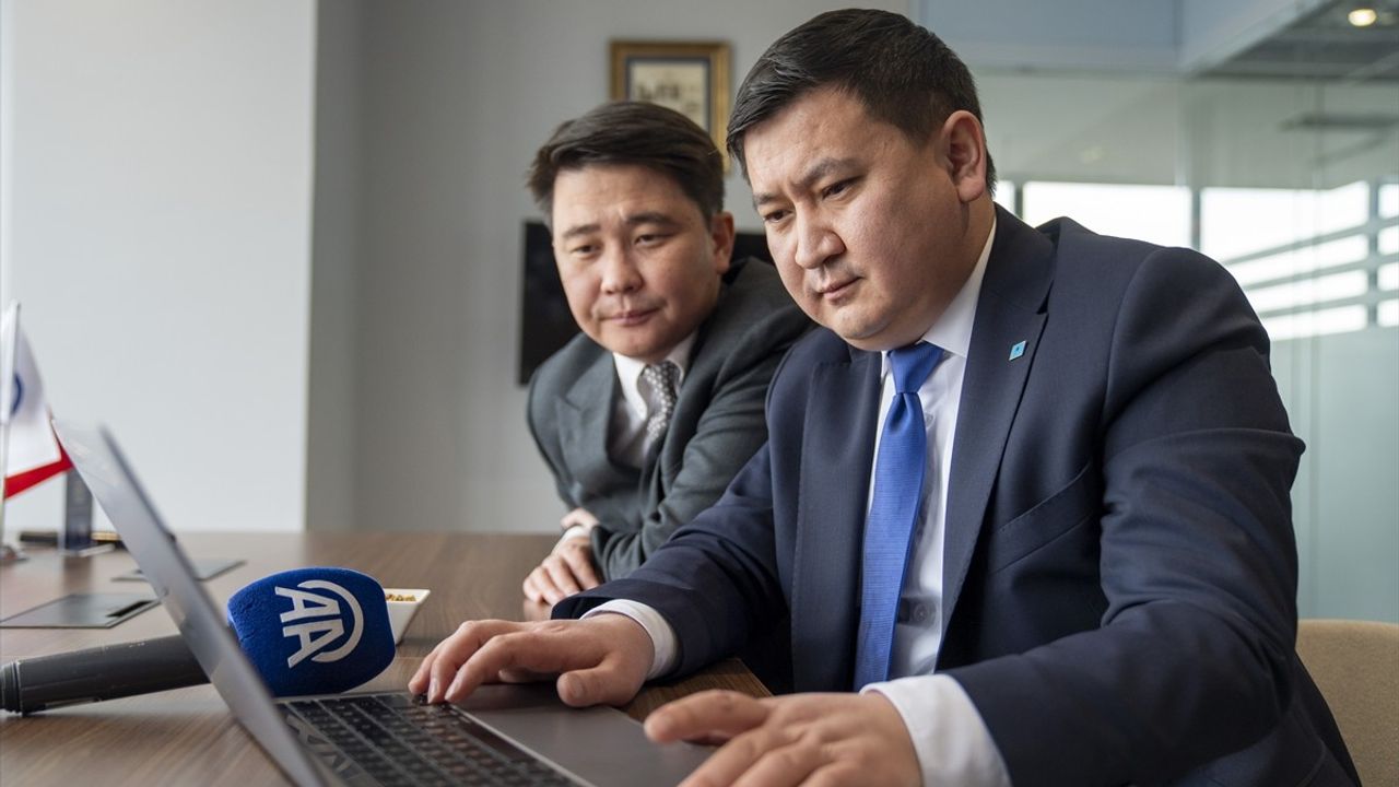 Kazakistan Başkonsolosu Amankul'dan Anadolu Ajansı'na Katkı