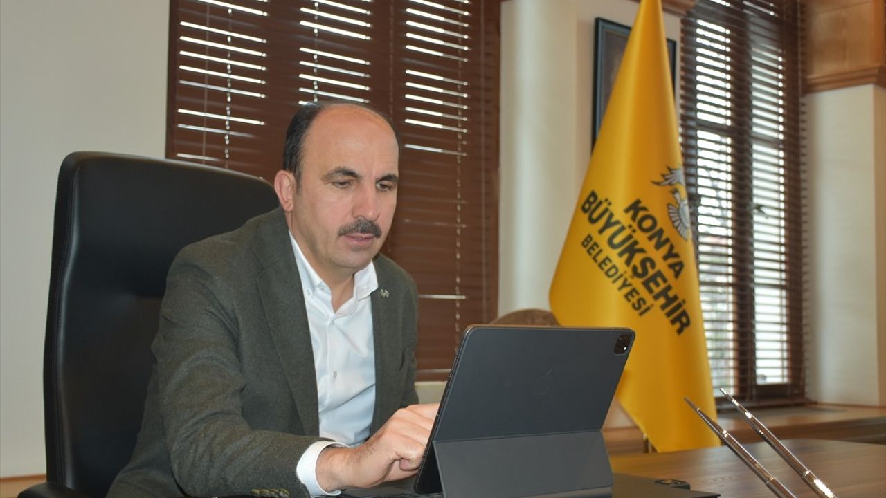 Konya Büyükşehir Belediye Başkanı Altay, Yılın Kareleri Oylamasında