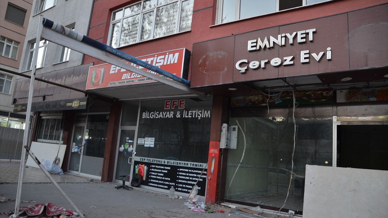 Konya'da Tehlikeli Bina Yıkımına Hazırlanıyor