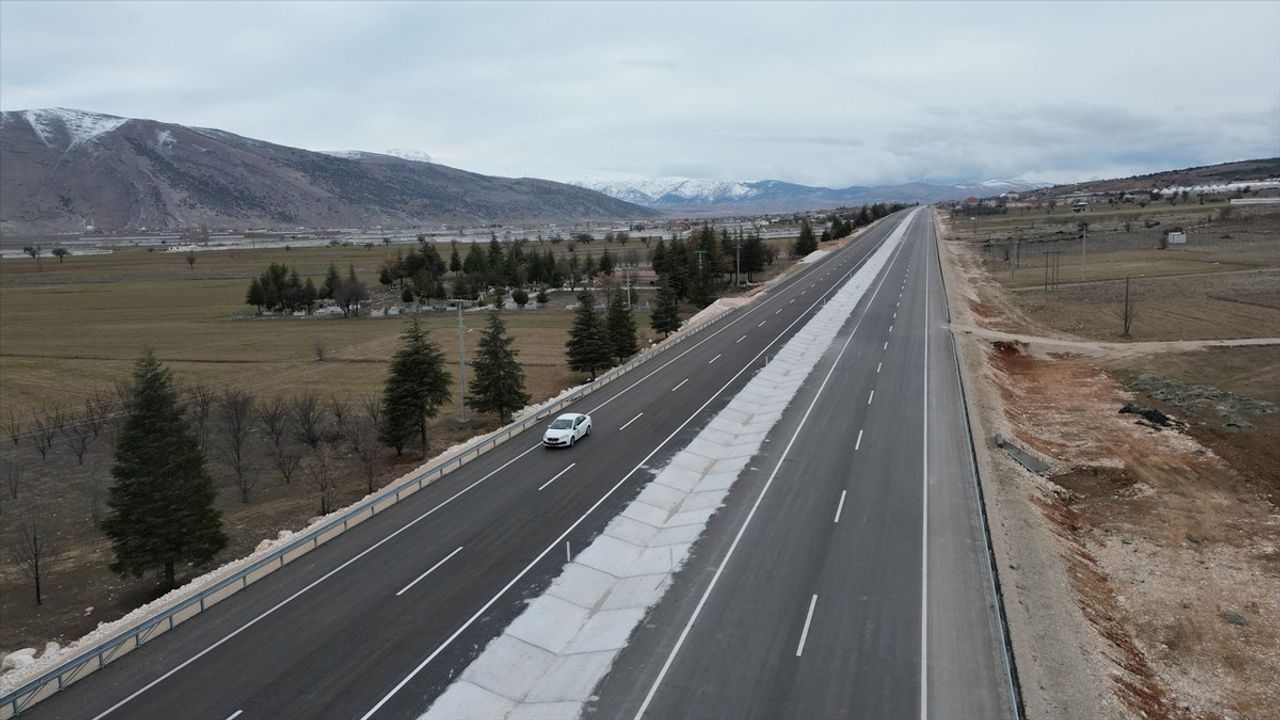 Korkuteli-Elmalı Yolu Hizmete Açılıyor