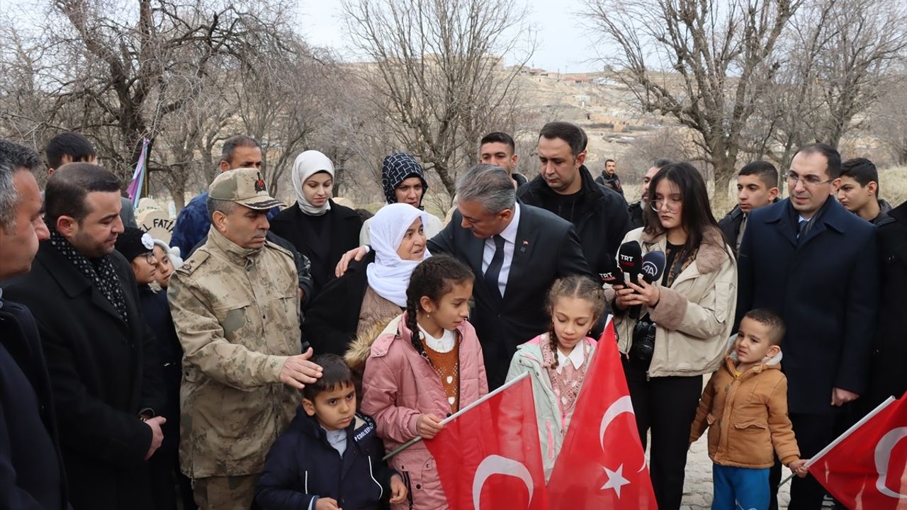 Mardin'de 38 Yıl Önce Katledilen 10 Kişi Anıldı