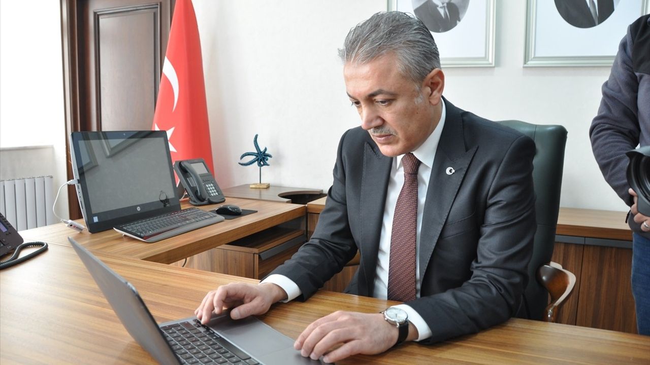 Mardin Valisi Tuncay Akkoyun, 'Yılın Kareleri' Oylamasına Katıldı