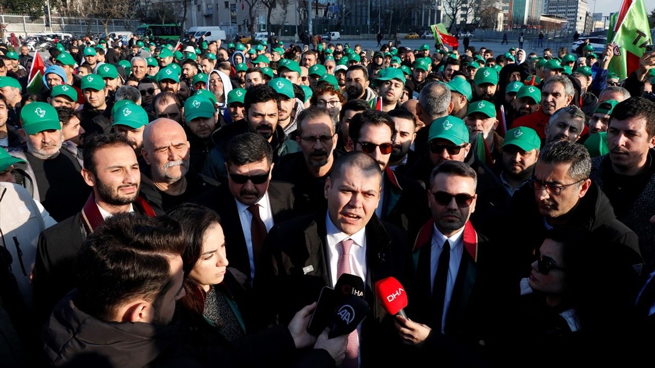 Martı'nın Kurucusu Oğuz Alper Öktem, Haksız Rekabet Davasına Yanıt Verdi