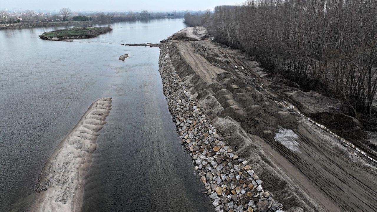 Meriç Nehri'nde Taşkın Önleme Çalışmaları Başladı