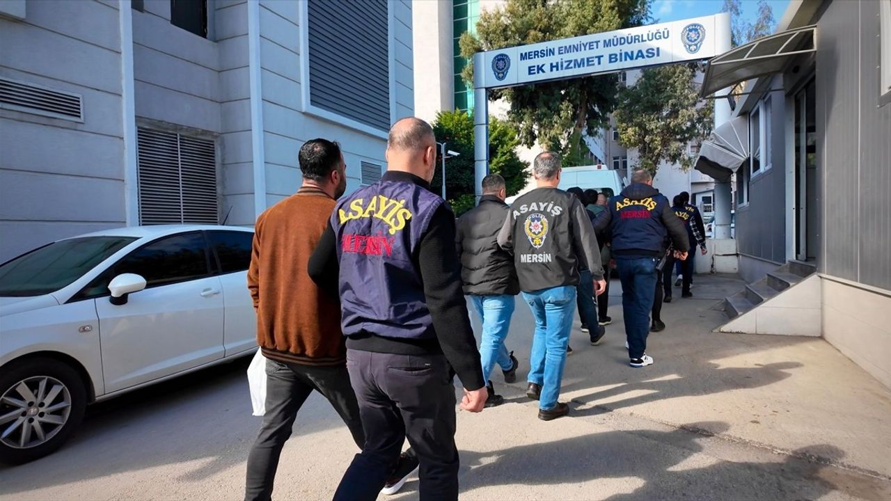 Mersin'de Sazan Sarmalı Yöntemiyle Dolandırıcılık: 7 Zanlı Tutuklandı