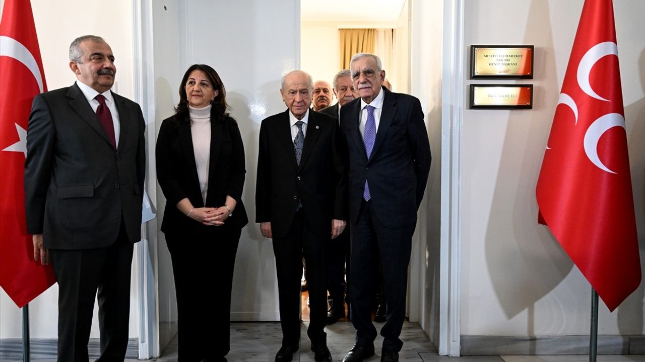 MHP Genel Başkanı Bahçeli, DEM Parti Heyeti ile Bir Araya Geldi