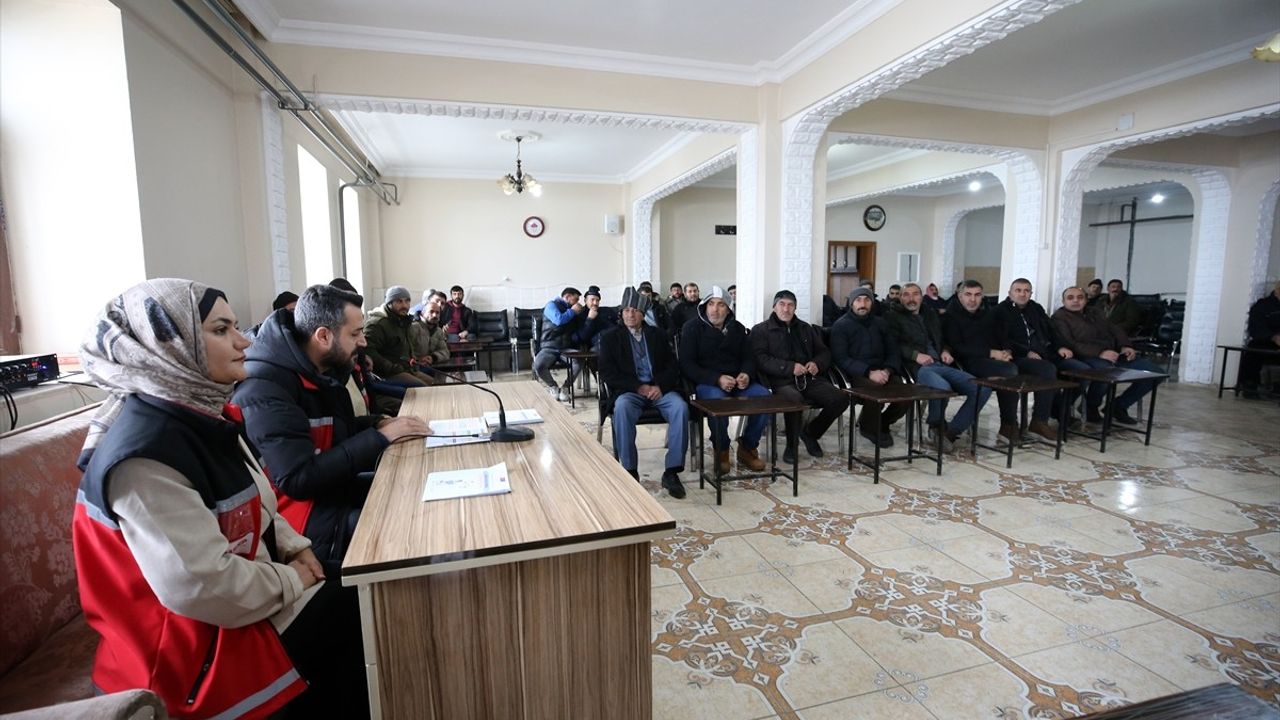 Muş'ta Erken Yaşta Evliliklere Karşı Farkındalık Seferberliği