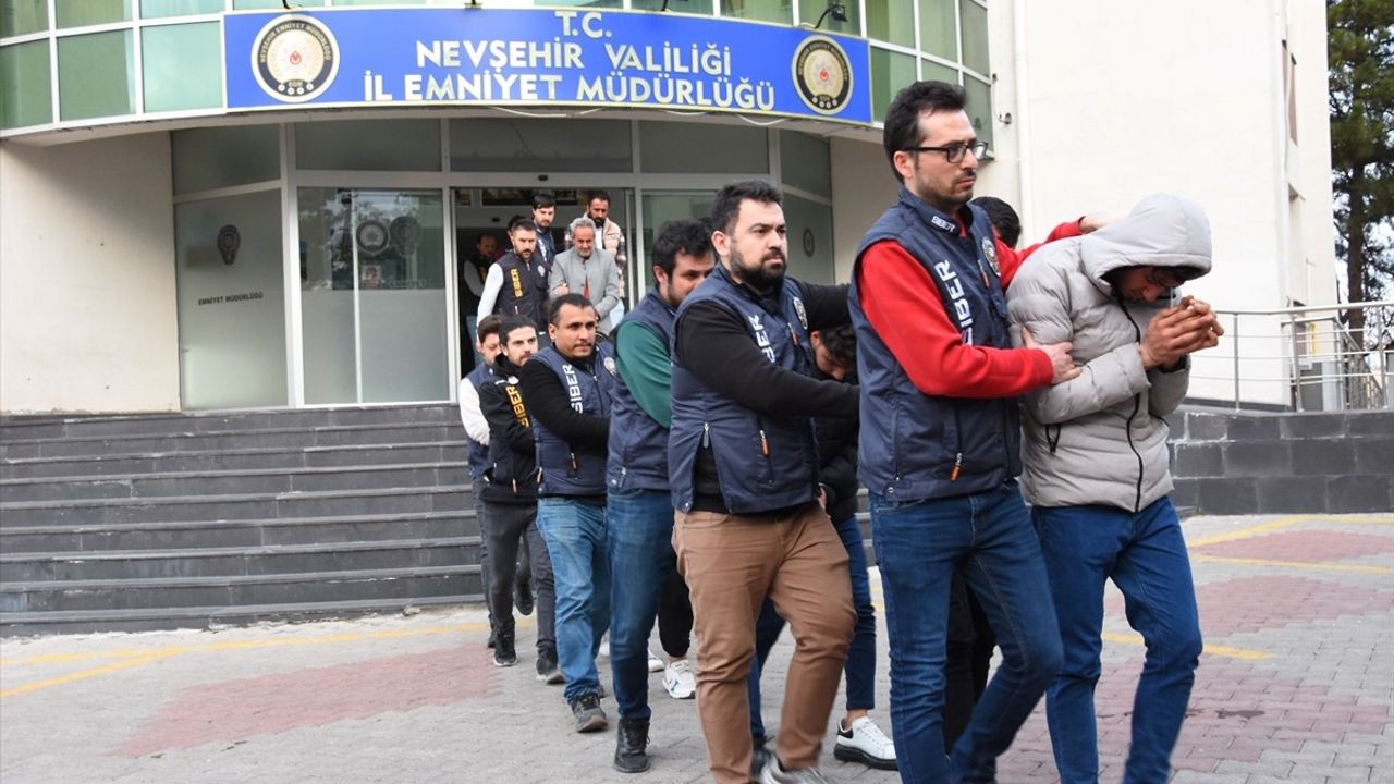 Nevşehir Merkezli Dolandırıcılık Operasyonu: 56 Gözaltı