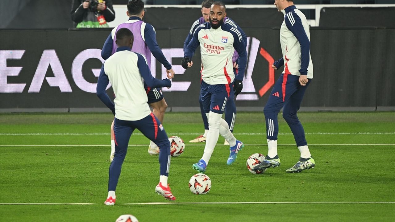 Olimpik Lyon, Fenerbahçe Maçına Hazır