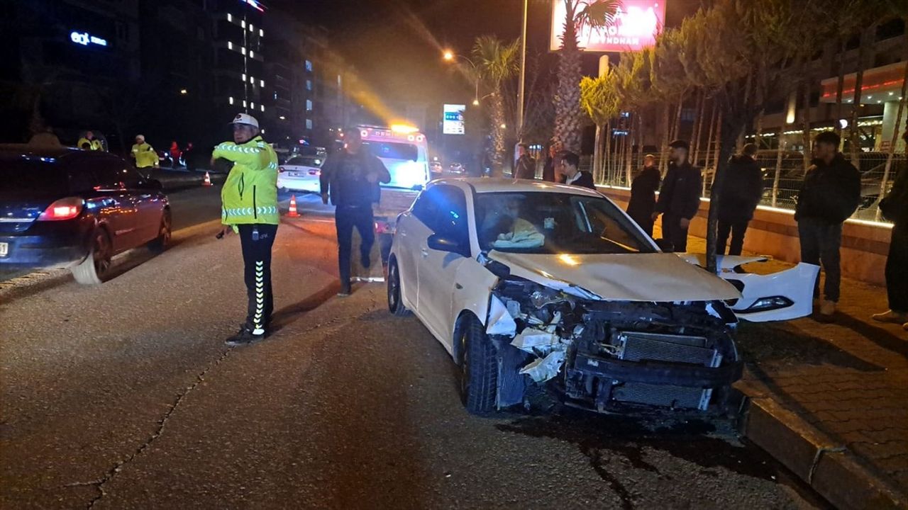 Ordu'daki Trafik Kazasında 3 Yaralı