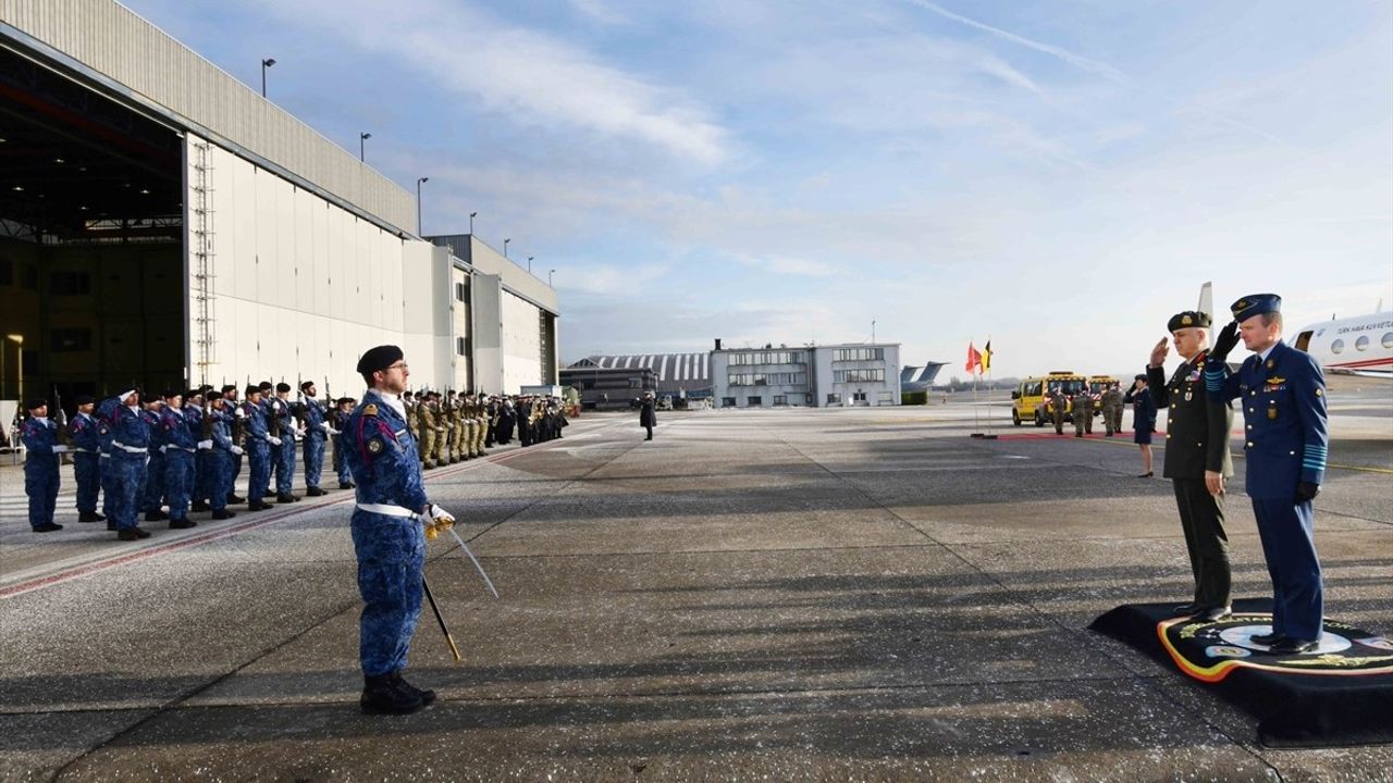 Orgeneral Metin Gürak, Belçika Genelkurmay Başkanı ile Brüksel'de Görüştü