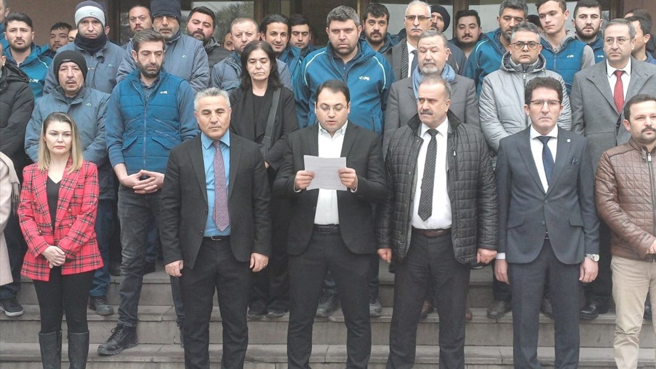 PTT Çalışanları Rize'deki Cinayeti Protesto Etti