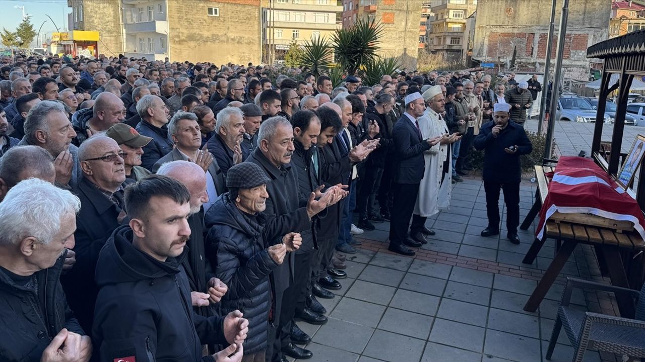 Rize'de PTT Çalışanlarının Cenazeleri Defnedildi