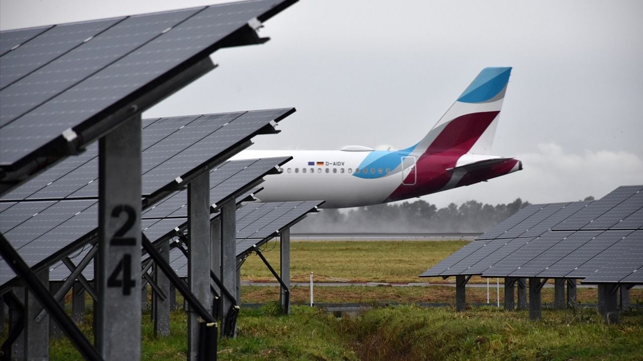 Roma Fiumicino Havalimanı'nda Avrupa'nın En Büyük Güneş Enerjisi Santrali Açıldı