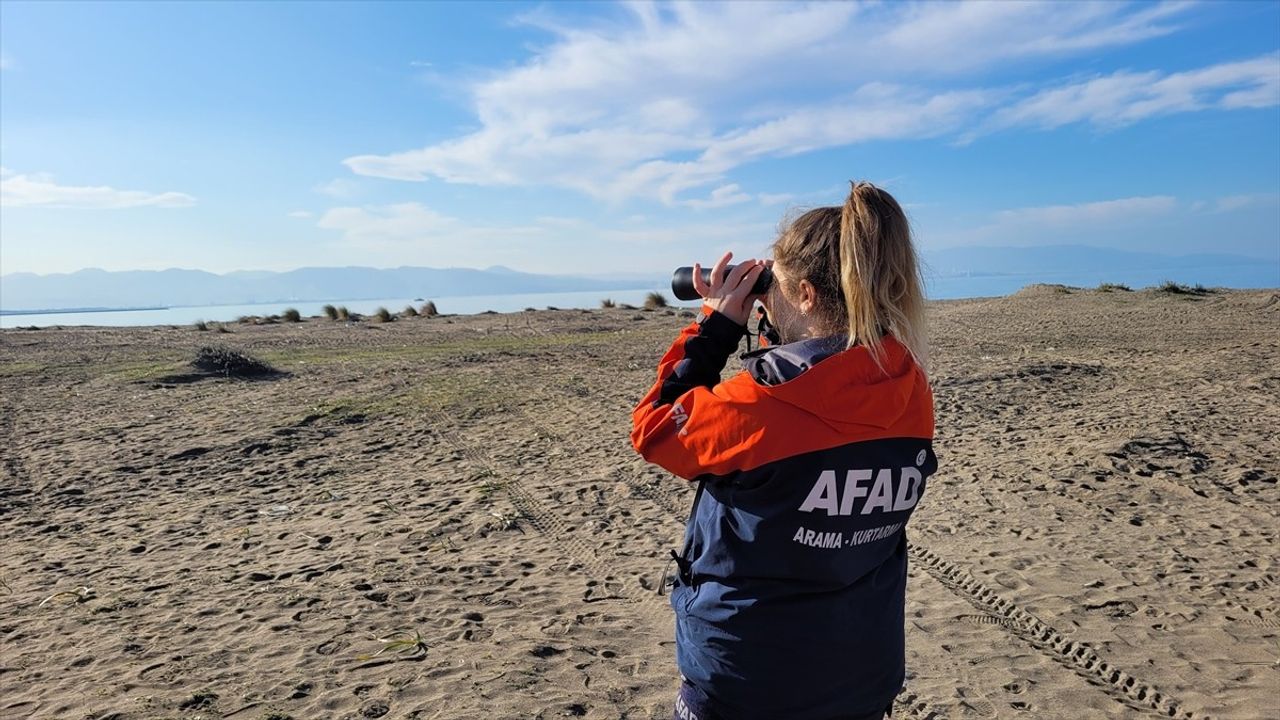 Samsun'da Kayıp Balıkçıyı Bulma Çalışmaları Devam Ediyor