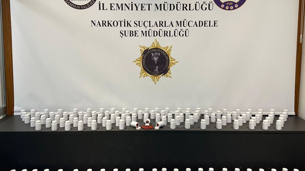 Samsun'da Uyuşturucu Operasyonu: 10 Bin 230 Hap Ele Geçirildi