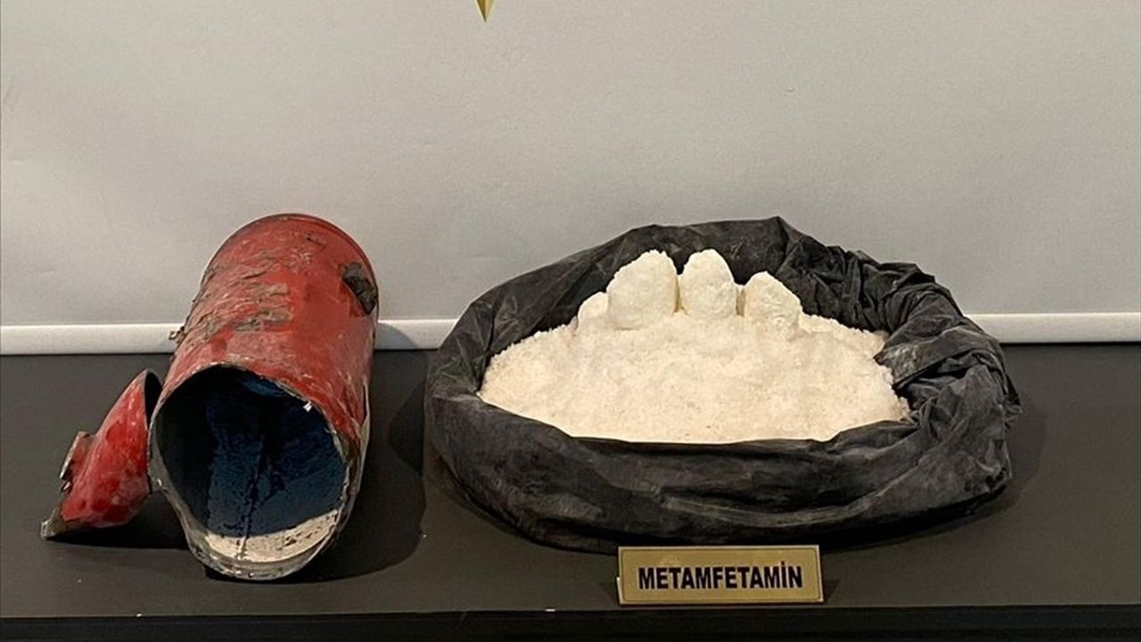 Samsun'da Yangın Tüpüne Gizlenmiş Uyuşturucu Ele Geçirildi