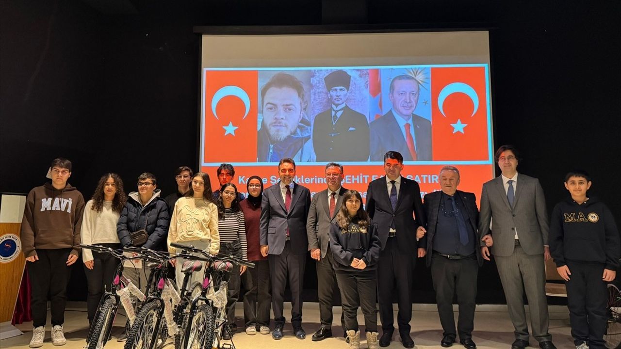 Şehit Fatih Satır'ın Babasından Bisiklet Hediye Töreni