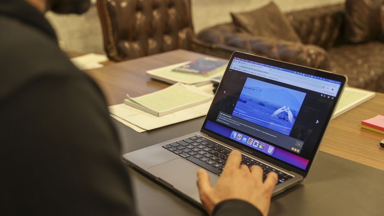 Selçuk İnan Anadolu Ajansı'nın 'Yılın Kareleri' Oylamasına Katıldı