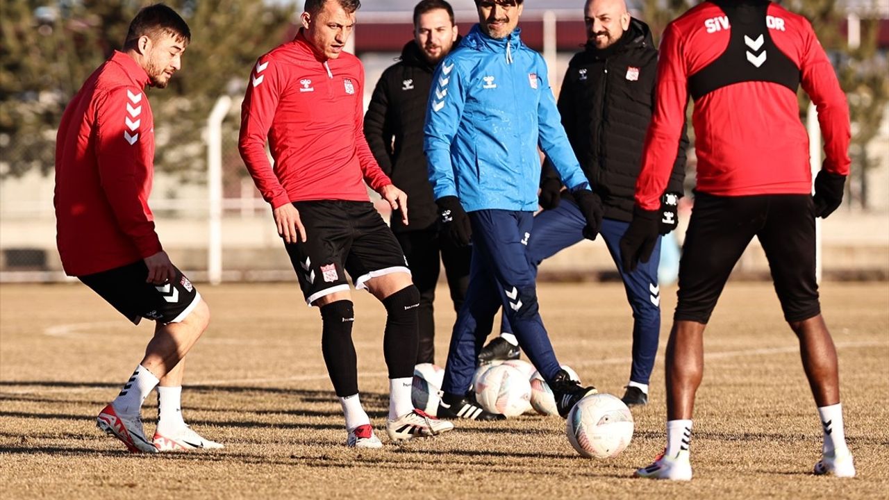 Sivasspor, Eyüpspor Maçına Hazırlıklarına Başladı