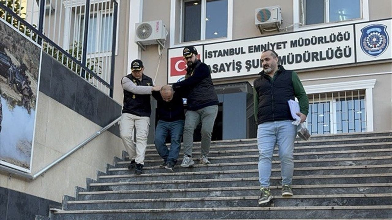 Sultangazi'de Kadın Cinayeti: Eşini Vuran Zanlı Adliyeye Sevk Edildi