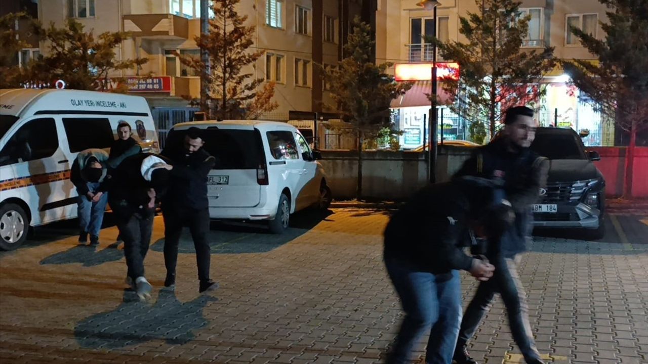 Tekirdağ'da Market Hırsızları Yakalandı