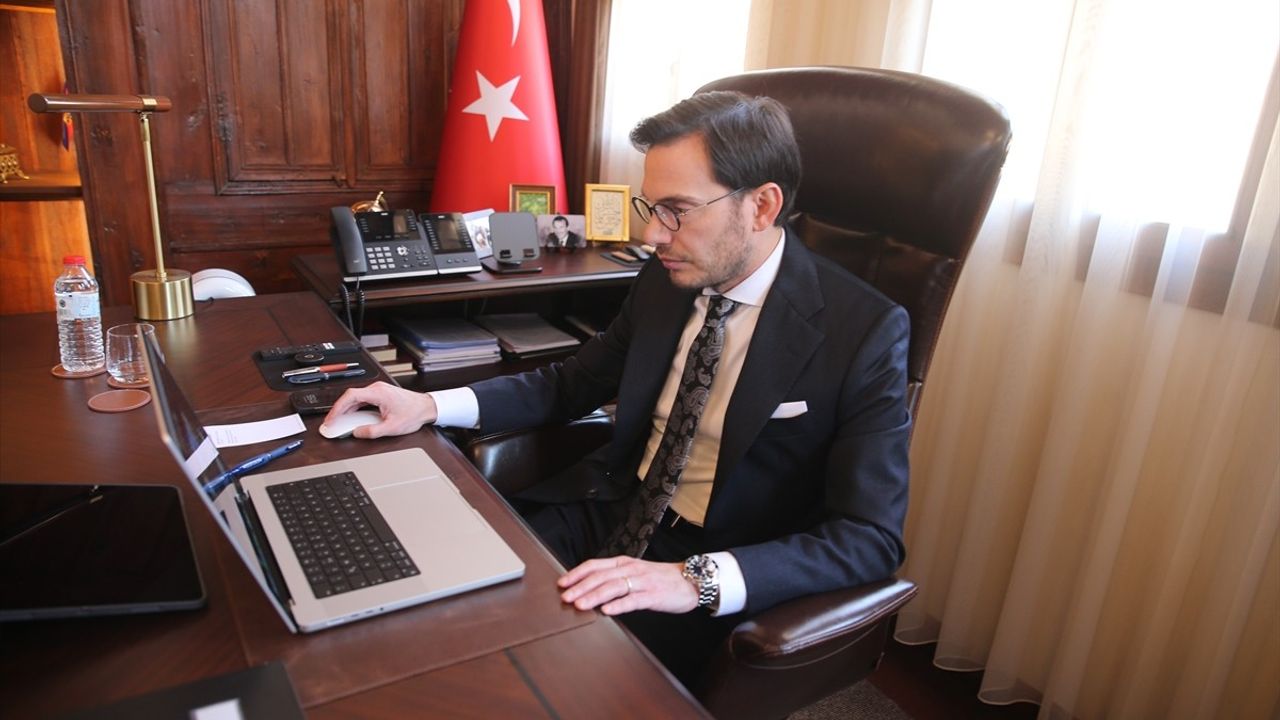 Tokat Belediye Başkanı Yazıcıoğlu, Anadolu Ajansı'nın Oylamasına Katıldı