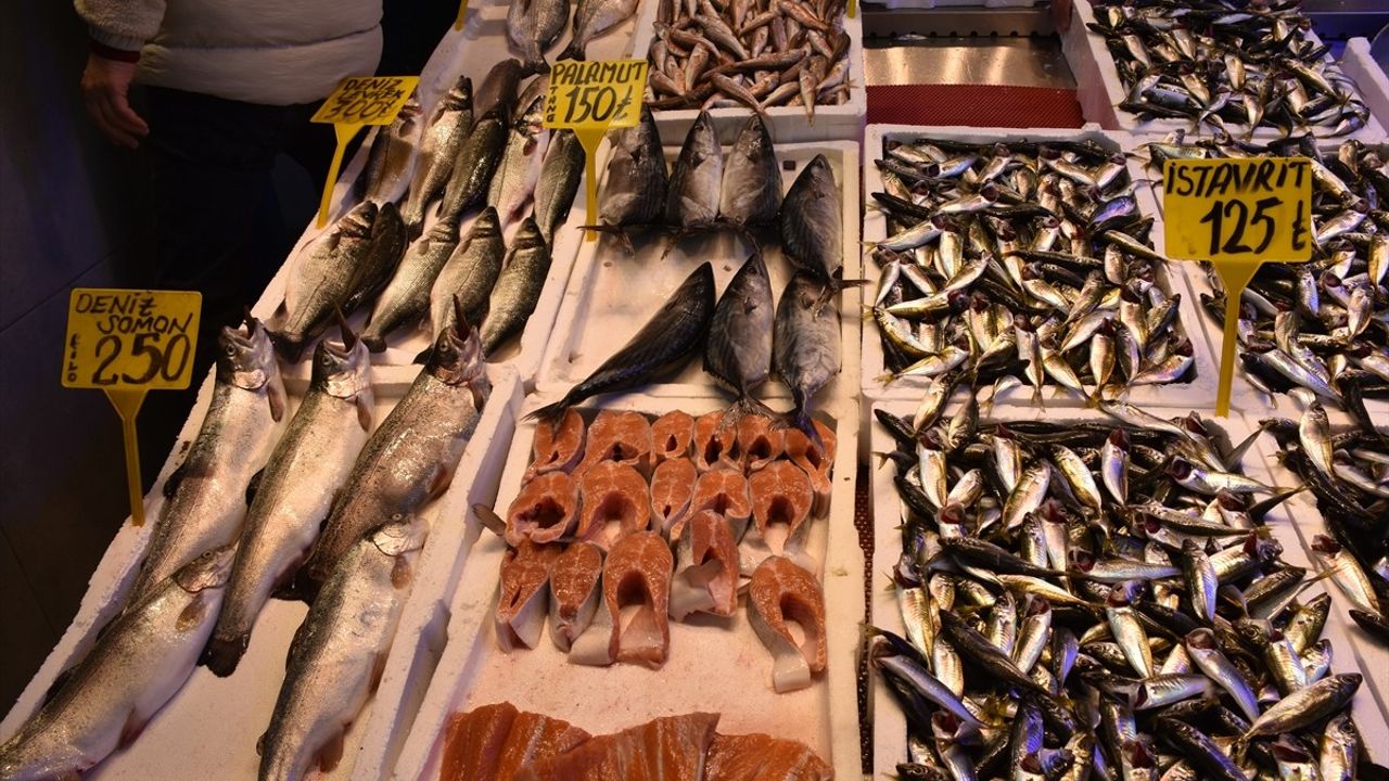 Trabzon'da Hamsi Fiyatları 150 TL'yi Buldu