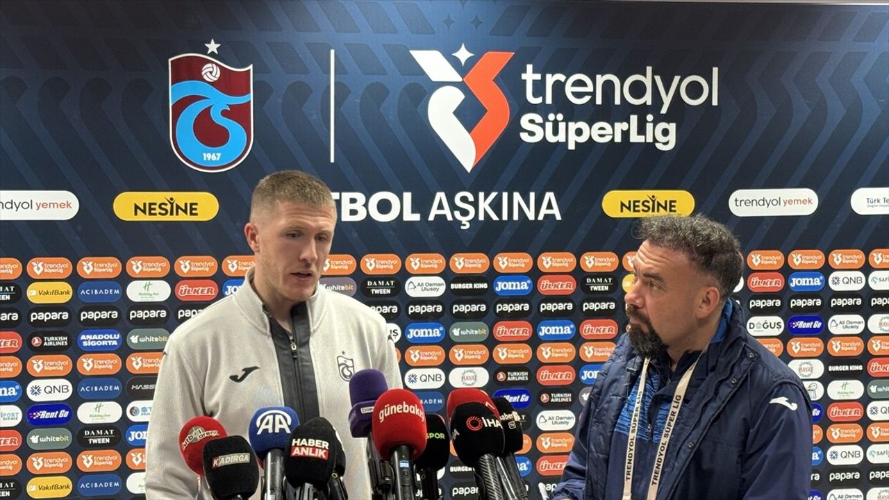 Trabzonspor'un Orta Sahası John Lundstram Maç Sonrasında Açıklamalarda Bulundu