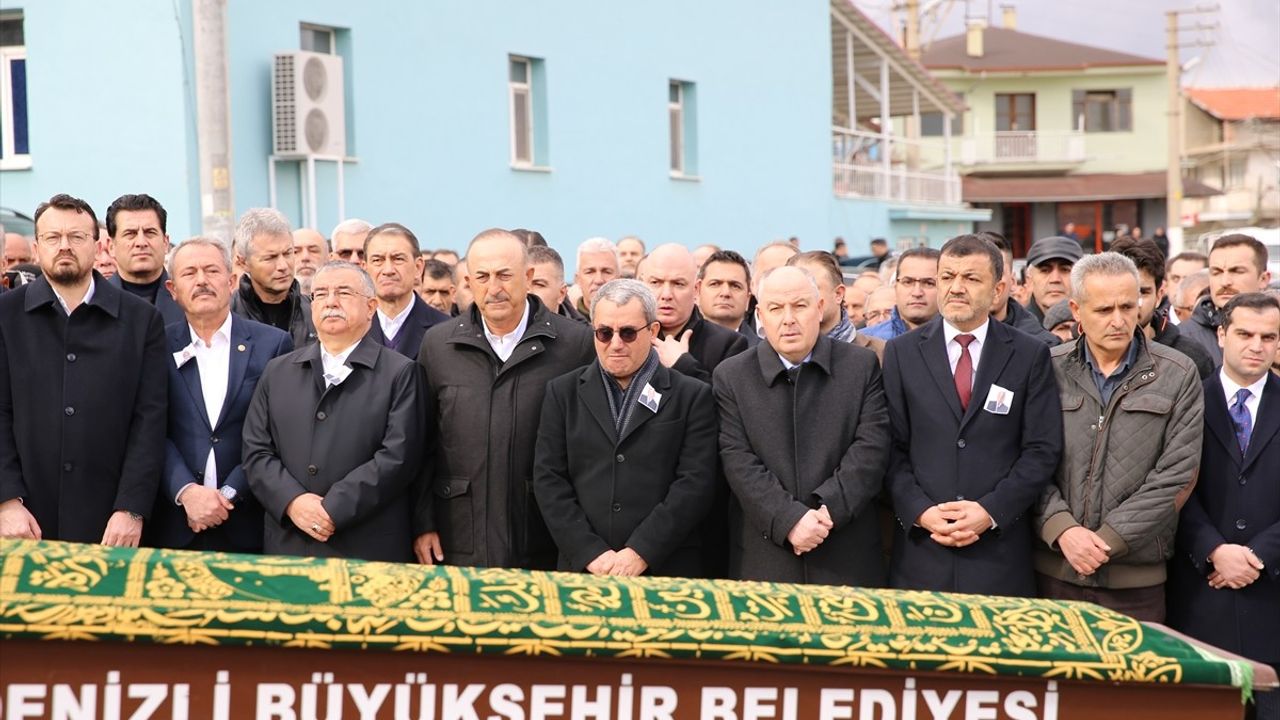 Traktör Kazası Sonrası Hüseyin Yıldız'ın Cenaze Töreni