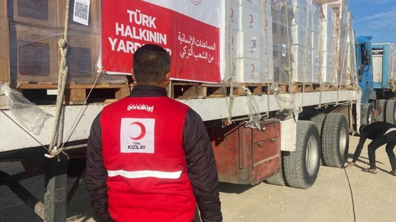 Türk Kızılay'ından Gazze'ye Yardım Tırları Yola Çıktı
